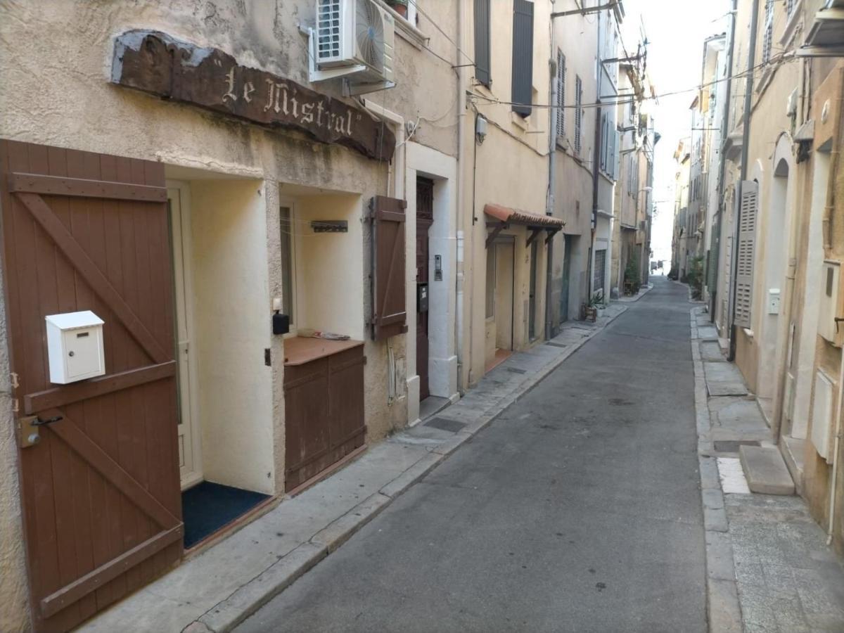 Le Mistral Location Apartment Ла Сиота Екстериор снимка