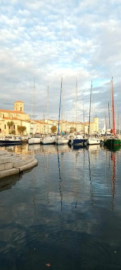 Le Mistral Location Apartment Ла Сиота Екстериор снимка